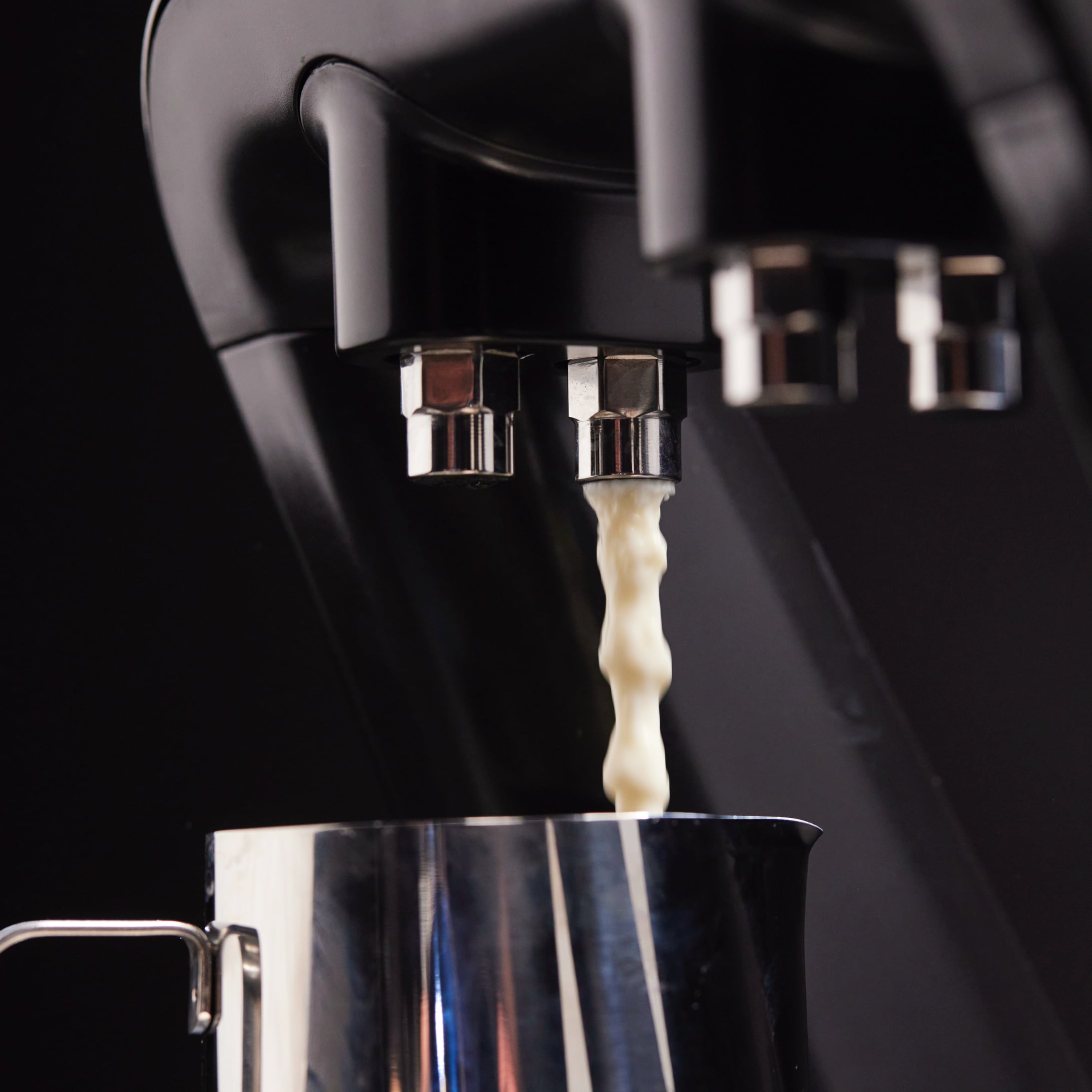 Flo-Smart Integrated Milk & Cold Brew Dispensing System